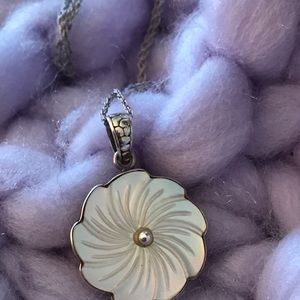 ANNIKA WITT FLOWER PENDANT AND CHAIN
